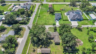 /international/us/145-lucille-ave-fort-myers-fl-110120030446/