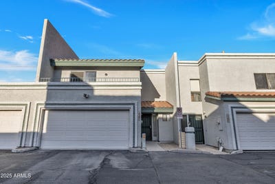 /international/us/8619-n-67th-drive-peoria-az-110100370191/