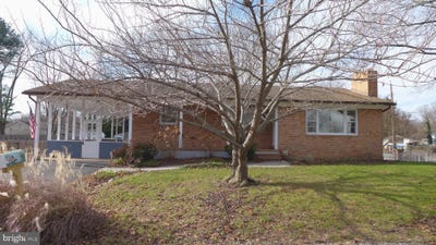 /international/us/93-great-lake-drive-annapolis-md-110108058039/