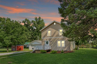 /international/us/1509-jefferson-street-redfield-ia-110110079065/