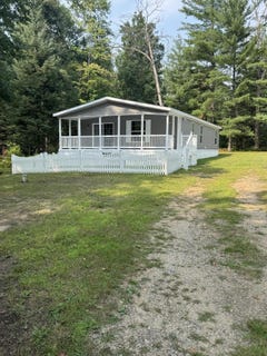 /international/us/207-whitetail-drive-prudenville-mi-110109787599/