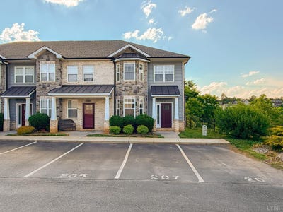 /international/us/207-capstone-drive-lynchburg-va-110107778448/