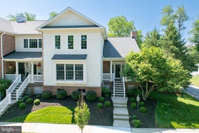 /international/us/423-vineyard-lane-downingtown-pa-110100723302/