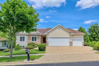 /international/us/417-skyview-drive-waunakee-wi-110109102220/