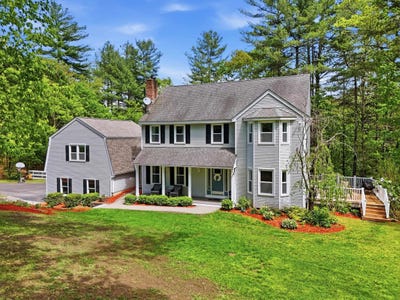 /international/us/7-stony-point-drive-londonderry-nh-110108492549/
