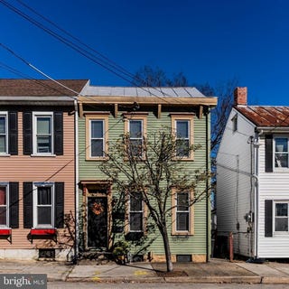 /international/us/143-e-north-street-carlisle-pa-110120668392/