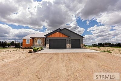 /international/us/148-pheasant-run-circle-american-falls-id-110099641165/