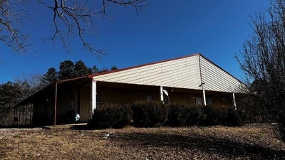 /international/us/180-dogwood-st-hickory-flat-ms-110108823116/