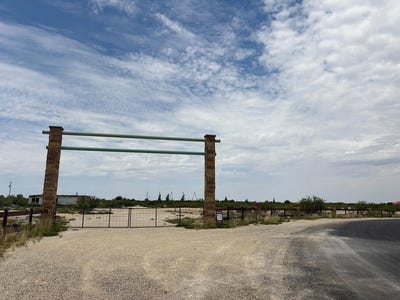 /international/us/alexander-lane-fort-stockton-tx-110101588486/