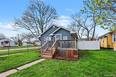 /international/us/925-kenilworth-avenue-pontiac-mi-110107339095/