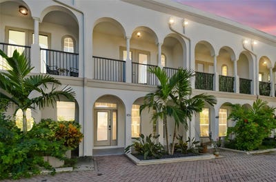 /international/us/626-3rd-avenue-s-st-petersburg-fl-110102690420/