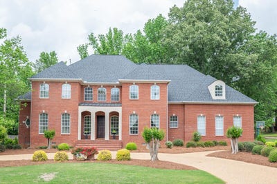 /international/us/1112-nottingham-rd-starkville-ms-110099026537/