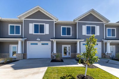 /international/us/1370-autumn-ridge-lane-dubuque-ia-110104968267/