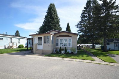 /international/us/526-n-lake-boyne-city-mi-110108774918/