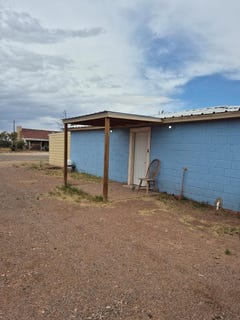 /international/us/411-s-cedar-van-horn-tx-110108338650/