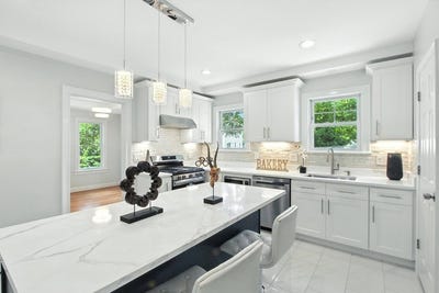 /international/us/685-union-st-braintree-ma-110100816540/