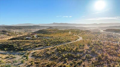 /international/us/6651-n-canyon-road-rimrock-az-110106500739/
