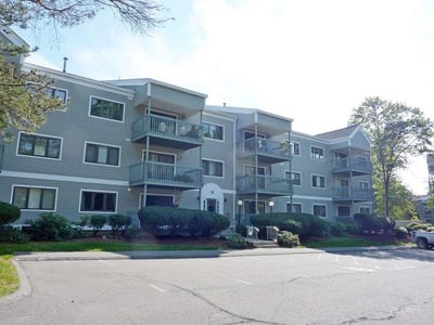 /international/us/12-ledgewood-hills-drive-nashua-nh-110104578465/