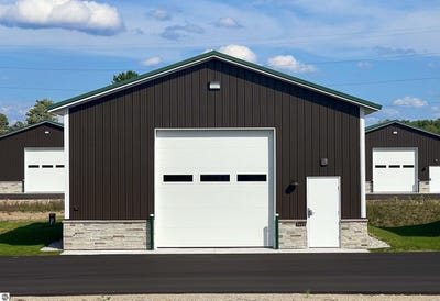 /international/us/3047-man-cave-lane-traverse-city-mi-110107957467/