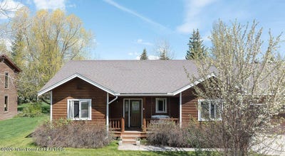 /international/us/865-seneca-lane-jackson-wy-110107963931/