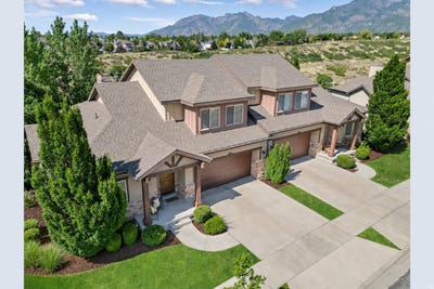 /international/us/1429-e-chateau-ridge-way-s-sandy-ut-110108392708/