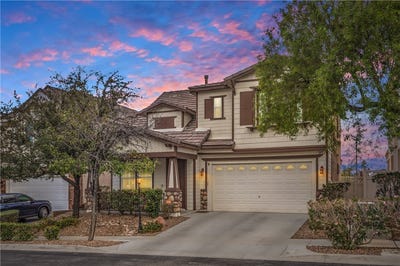 /international/us/985-sparkling-light-street-henderson-nv-110120628578/