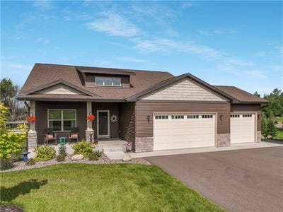 /international/us/5151-n-557th-street-menomonie-wi-110100420423/