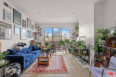 /international/us/1522-s-saltair-ave-los-angeles-ca-110108567533/