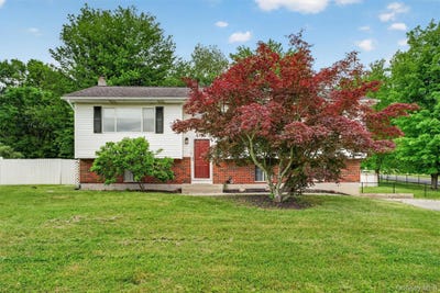 /international/us/76-maureen-drive-middletown-ny-110108532164/