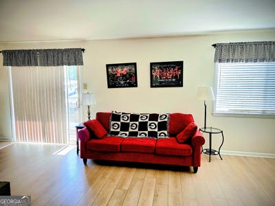 /international/us/250-little-street-athens-ga-110107172026/