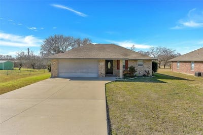 /international/us/203-n-church-street-blue-ridge-tx-110104974306/