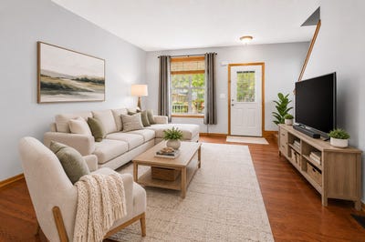 /international/us/954-conner-street-chaska-mn-110108499751/