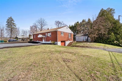 /international/us/16-mahoney-road-milton-ny-110097761689/