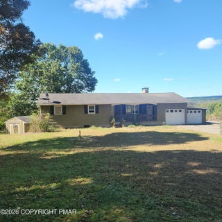 /international/us/449-weir-mountain-road-gilbert-pa-110110172850/