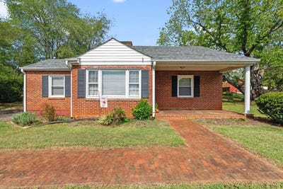 /international/us/144-maple-lane-amherst-va-110110236001/