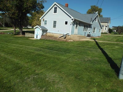 /international/us/303-s-center-street-browntown-wi-110120149139/