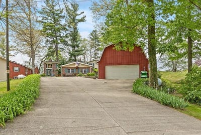 /international/us/875-bruce-drive-middleville-mi-110119989840/