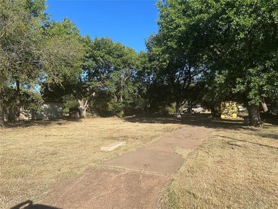 /international/us/315-s-ave-h-olney-tx-110103070955/
