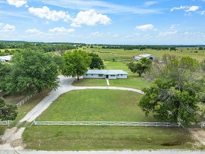 /international/us/1411-parker-dairy-road-alvord-tx-110099893792/