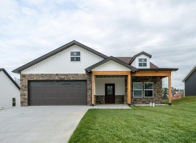 /international/us/779-vine-drive-holts-summit-mo-110107382260/