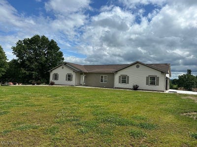 /international/us/2336-yorkview-road-sw-new-philadelphia-oh-110100801204/
