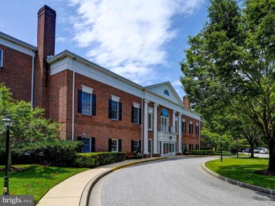 /international/us/106-brightwood-club-drive-lutherville-timonium-md-110105849629/
