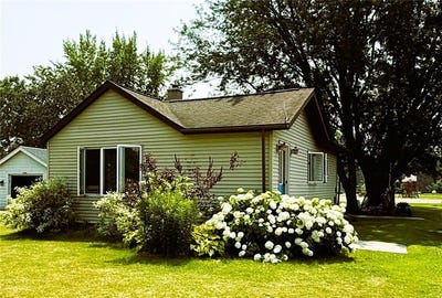 /international/us/w5587-davlin-street-sheldon-wi-110101168514/