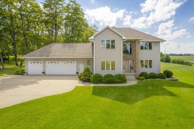 /international/us/1152-lakeview-drive-buckingham-ia-110108707478/