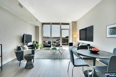 /international/us/1200-avenue-at-port-imperial-weehawken-nj-110108094355/