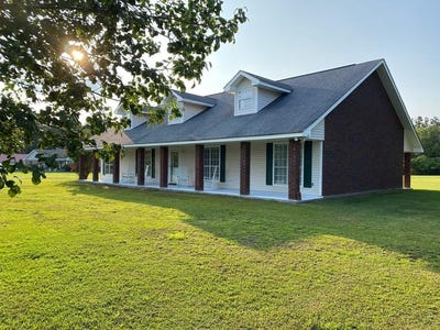 /international/us/38-wyatt-lane-picayune-ms-110101261658/