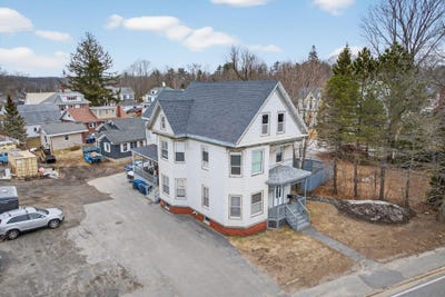 /international/us/383-main-street-westbrook-me-110107400536/