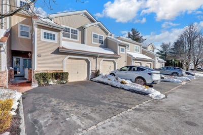 /international/us/202-carriage-lane-plainview-ny-110105531765/