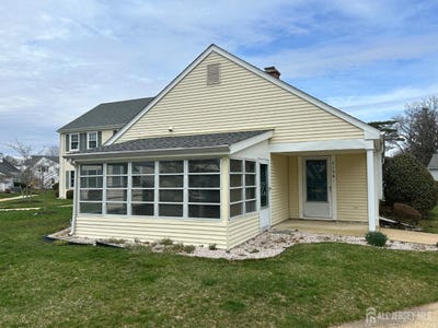 /international/us/136-plymouth-lane-monroe-nj-110106813485/