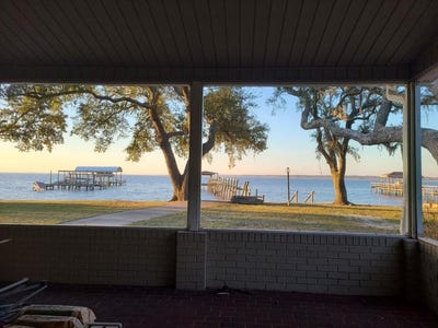 /international/us/6770-east-bay-boulevard-navarre-fl-110107928876/
